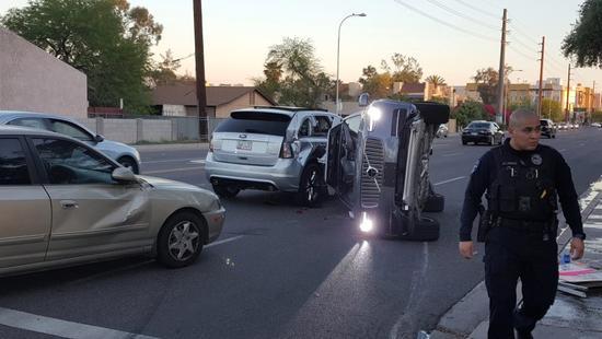 Uber内部管理混乱不堪  自动驾驶项目暂停中止